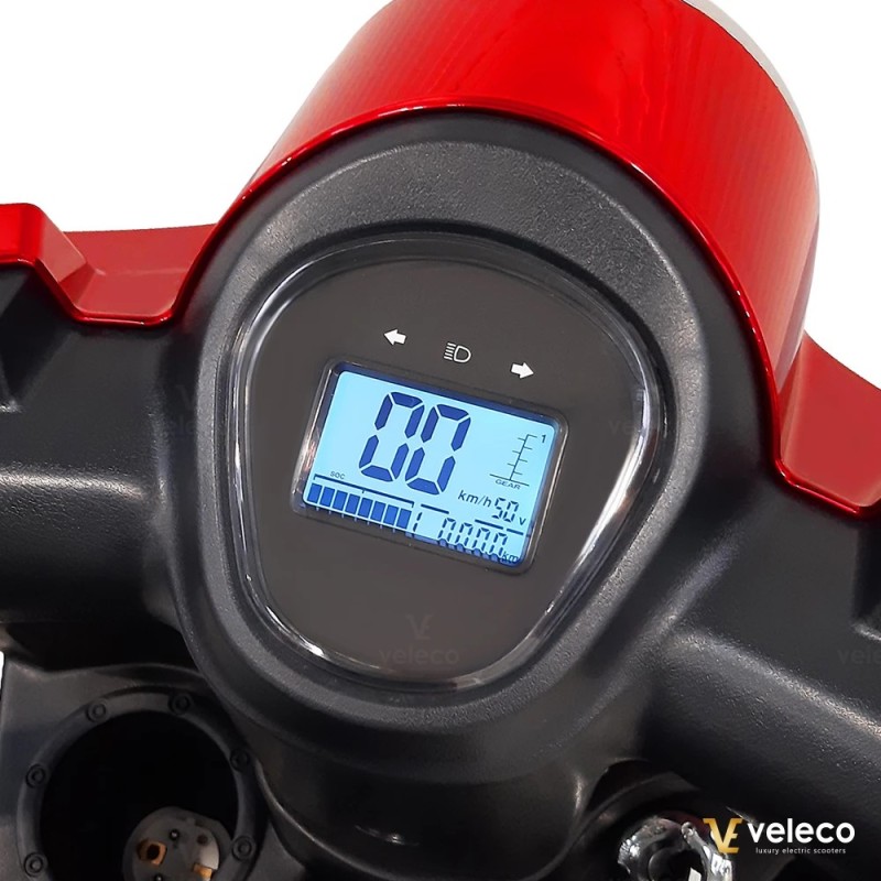 Veleco FASTER: scooter de movilidad con diseño de as