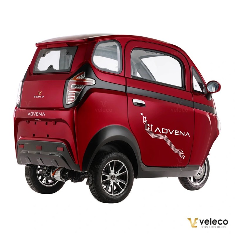 Veleco ADVENA: ciclomotor eléctrico cerrado de 2 plazas tipo coche